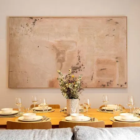 Stylish & Cozy 3-Bedroom Central Apartment With Private Car Parking Daire *