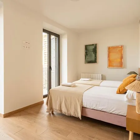 Stylish & Cozy 3-Bedroom Central Apartment With Private Car Parking Daire *
