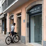 Stylish & Cozy 3-bedroom With Private Balcony Gerona